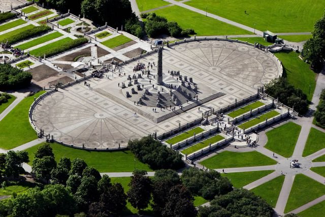 vigeland_sculpture_park_gallerythumb (1)